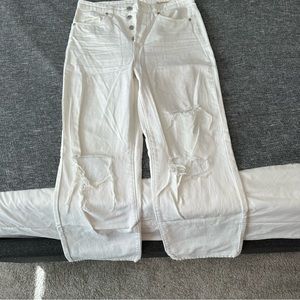 Blank NYC white wide leg jeans, high rise, button closure, distressed, size 28